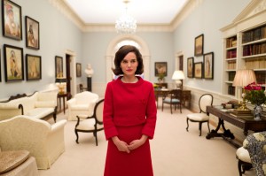 Jackie Kennedy (Natalie Portman) à la Maison Blanche. DR
