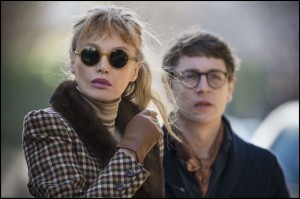 Arielle Dombasle (la mère) et Vincent Rottiers. DR