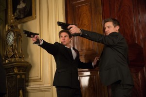 Ethan Hunt (Tom Cruise) et William Brandt (Jeremy Renner) en action. DR