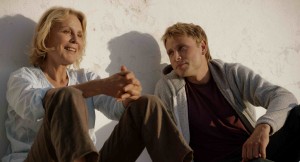 Martha (Marthe Keller) et Jo (Max Riemelt) dans la lumière d'Ibiza. DR