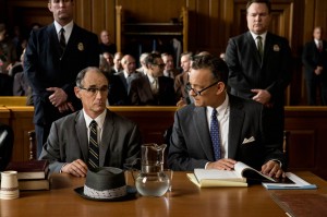 Rudolf Abel (Mark Rylance) et Jim Donovan (Tom Hanks) face à la justice américaine. DR 