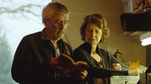 Tom Courtenay et Charlotte Rampling. DR