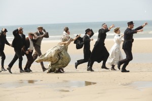 Personnages en folie dans la baie de la Slack. Photos R. Arpajou