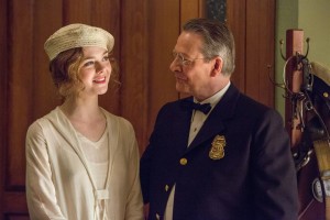 Loretta Figgis (Elle Fanning) et son shérif de père (Chris Cooper). DR