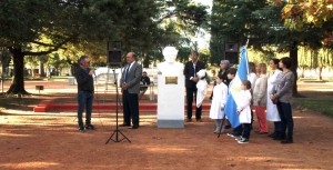 Daniel Mantovani statufié de son vivant. DR