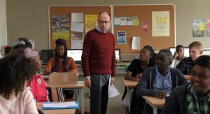 François Foucault (Denis Podalydès) dans sa classe. Photos Michel Crotto