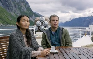 Ngoc Lan Tran (Hong Chau) et Paul (Matt Damon) voguent vers la coolonie originelle. DR