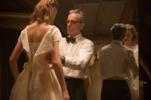 Alma (Vicky Krieps) et Reynolds Woodcock (Daniel Day-Lewis). DR