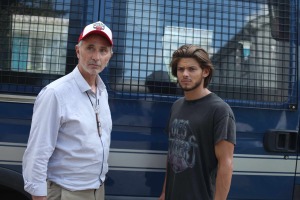 Roland (Thierry Lhermitte) et JB (Rayane Bensetti).