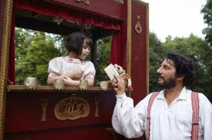 Loulotte (Maya Compagnie) et Rataquoueros (Bruno Podalydès). DR