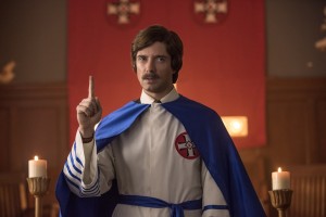 Topher Grace incarne le "grand wizard" David Duke. DR