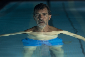 Salvador Mallo (Antonio Banderas), un cinéaste face au vide. DR