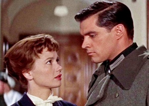 Lilo Pulver et John Gavin dans "Le temps d'aimer et le temps de mourir". DR