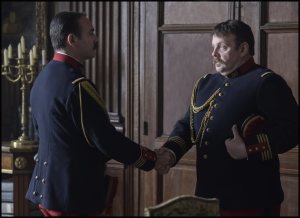 Picquart et le commandant Henry (Gregory Gadebois). DR