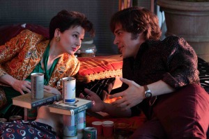 Judy et Mickey Deans (Finn Wittrock), son cinquième et ultime mari. DR