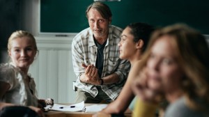 Martin (Mads Mikkelsen), un prof d'histoire barbant?