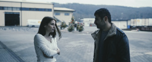 Csilla (Judith State) et Matthias à la boulangerie industrielle. DR