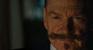 "Mystère...": Hercule Poirot (Kenneth Branagh) enquête. DR