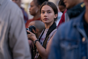 Jessie (Cailee Spaeny), une journaliste en devenir. DR