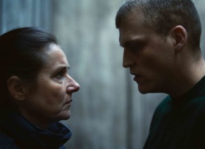 "Sons": Eva face à Mikkel (Sebastian Bull). Photos Nikolaj Möller