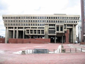 Un modèle d'architecture brutaliste: l'hôtel de ville de Boston (Massachusetts) construit par Kallmann McKinnell & Knowles. DR