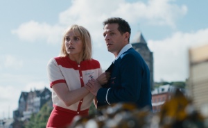 "Natacha...": Natacha (Camille Lou) et Walter (Vincent Dedienne). DR