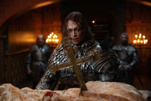 "Dracula": Vlad, un prince désespéré (Caleb Landry Jones). DR