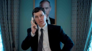 Vadim Baranov (Paul Dano) au coeur du pouvoir.