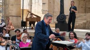 "L'objet...": Igor (Daniel Auteuil) répète "Les noces..." avec son orchestre. DR